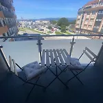 Mar De La Concha Apartment *