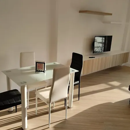 Mar De La Concha Apartment *